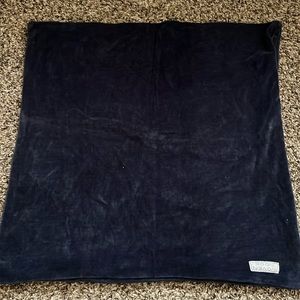 Woven nook pillow case